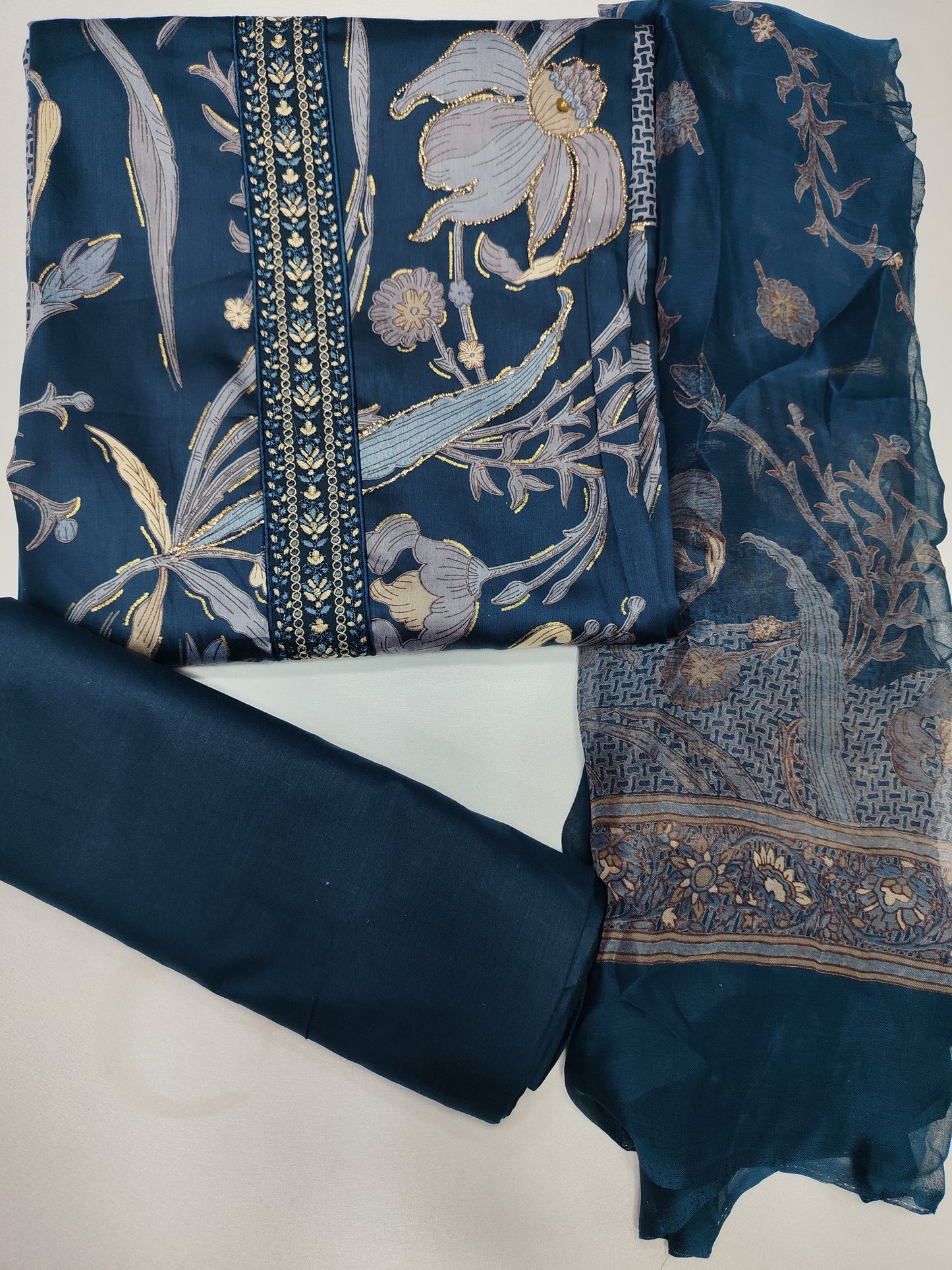 Pure Cotton with Girlish,Patti Work And Unstitched Suit