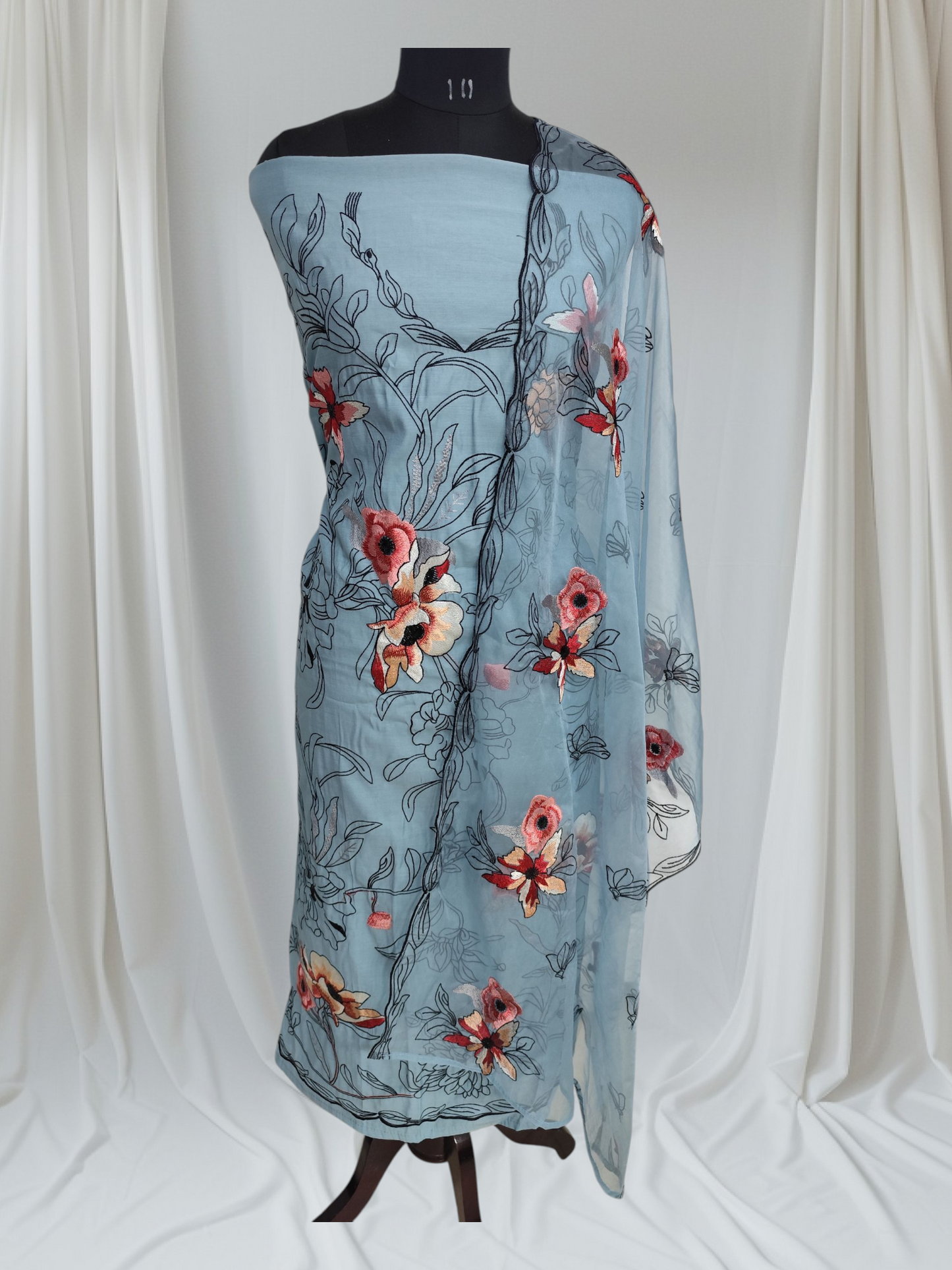 Roman Silk With Boutique Style With Organza Dupatta Unstitched Suit