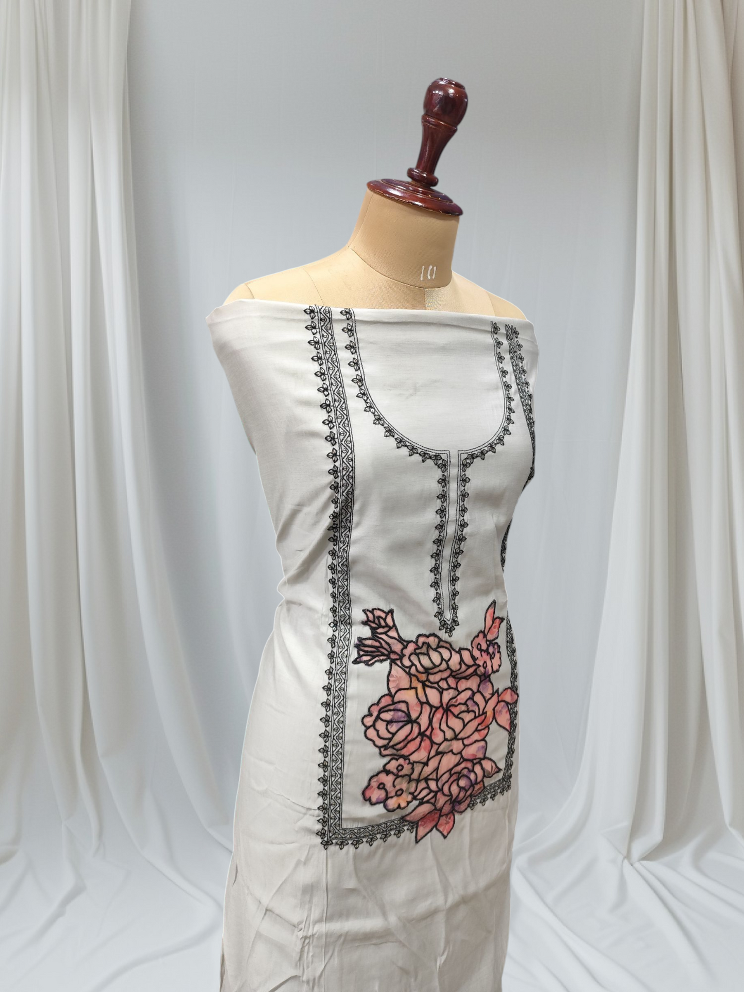 GIRLISH FLORAL RAYMON SILK DESIGN UNSTITCHED SUIT