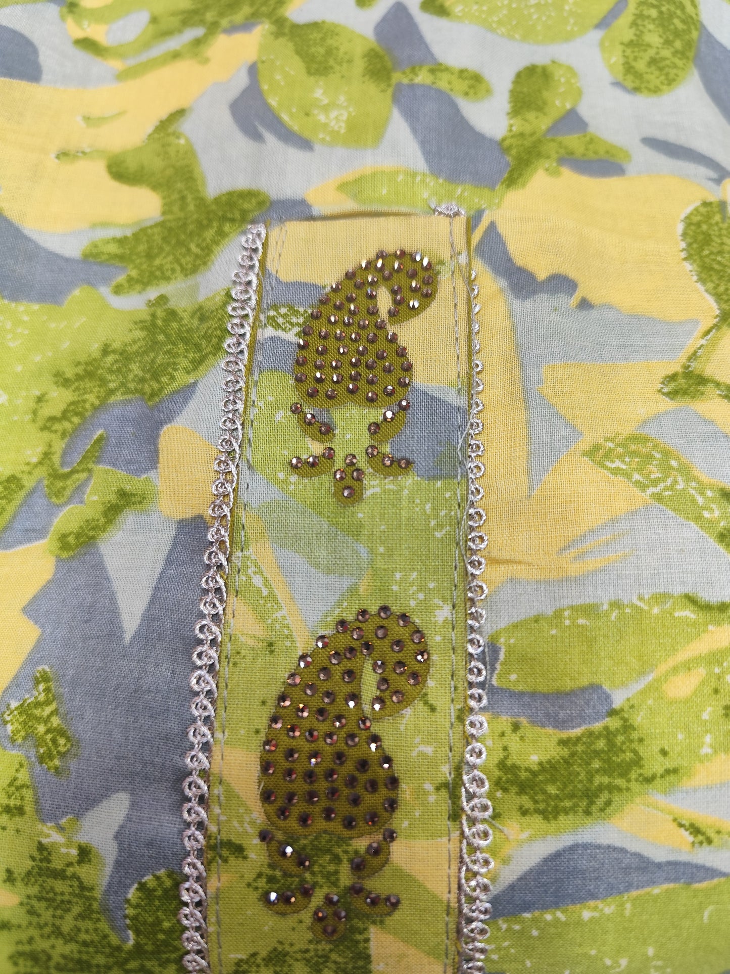 PURE COTTON NECK PATTI WITH PRINTED UNSTITCHED SUIT PARIS BEAUTY