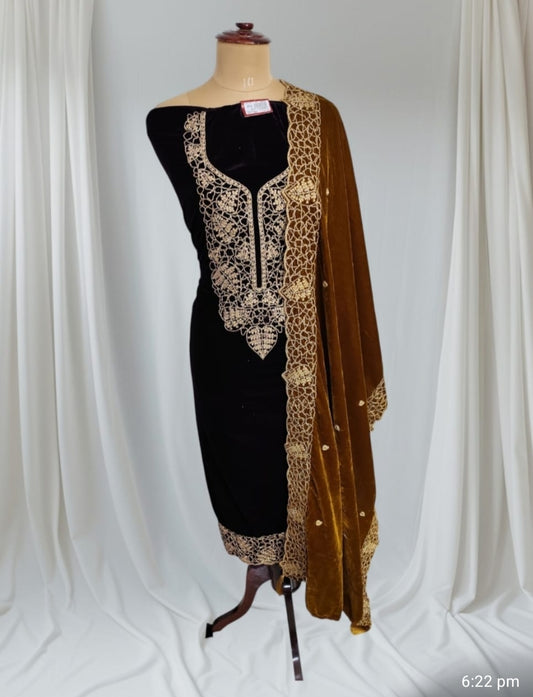 Premium Digital Velvet Designer 2 Side dupatta Unstitched Suit